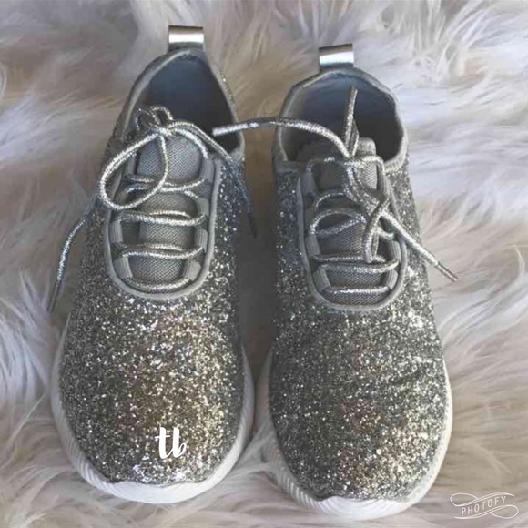 LAST ONE! << Silver Glitter Bomb Sneakers Shoes >> - Picture 5 of 5