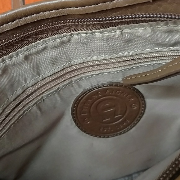 Etienne Aigner crossbody bag - Picture 4 of 5