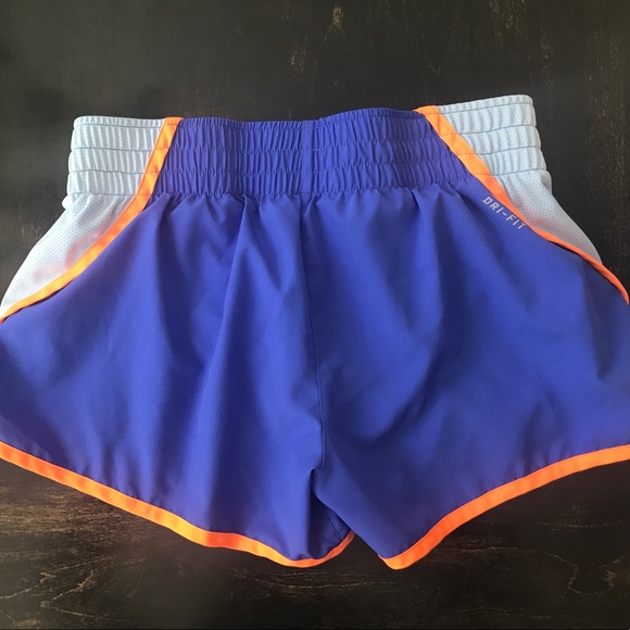 Women's Nike DRI-FIT Shorts - Picture 3 of 3