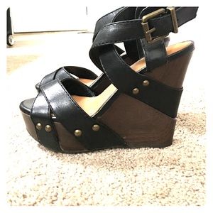 Gianni Bini wedges
