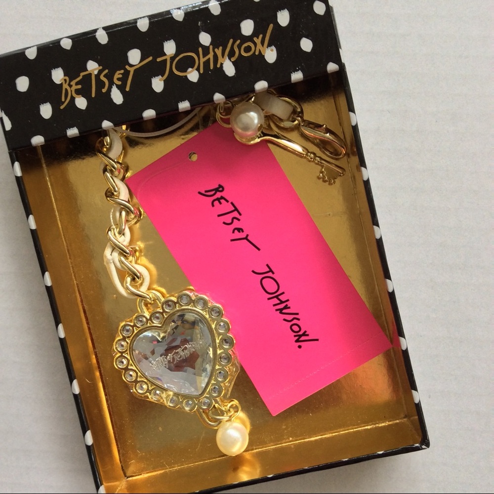 BETSEY JOHNSON BAG CHARM