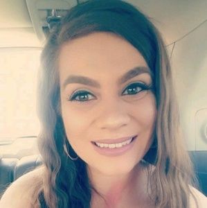 Meet your Posher, Adriana