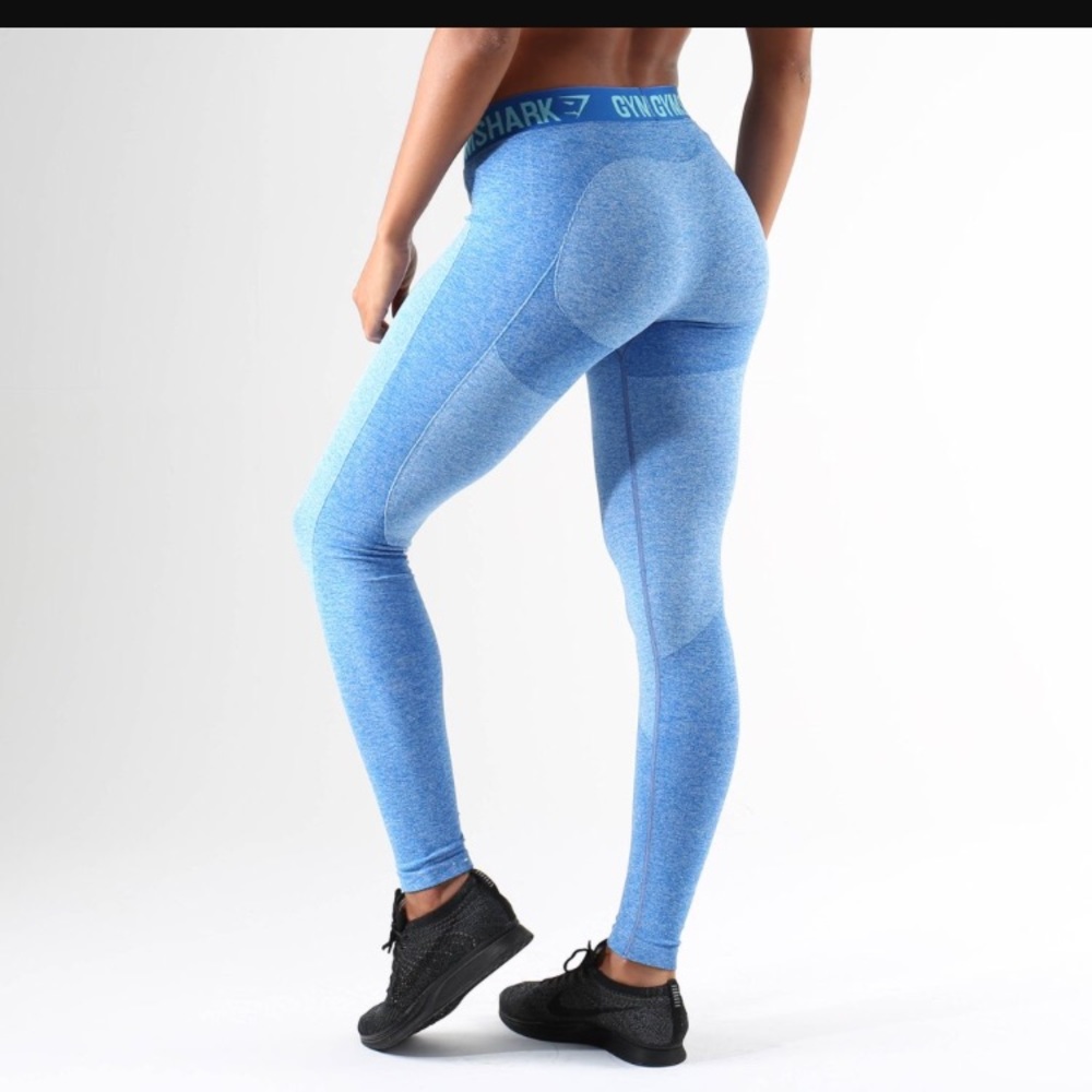 ISO Gymshark size large pants and M or L tops