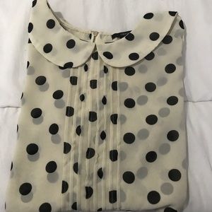 Cute flirty blouse💁🏻👚‼️‼️‼️