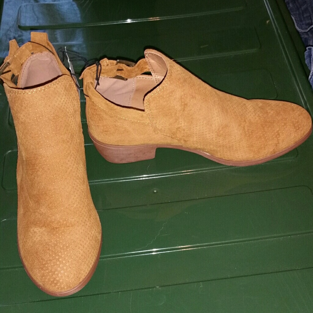 Tan dress boots
