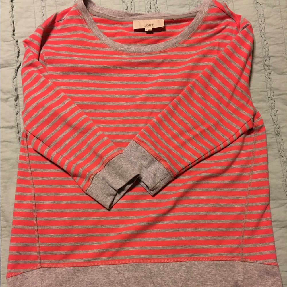 EUC Ann Taylor LOFT Sweatshirt, size large