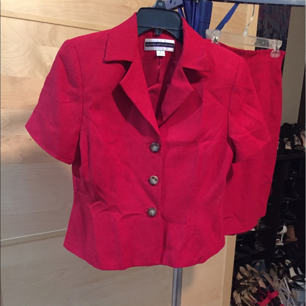 Ladies 2-piece suit