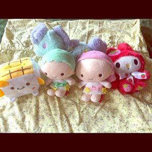 SOLD!!!Sanrio friends!  Cute Bundle🍬🤗