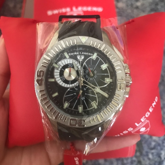 BRAND NEW NEVER WORN SWISS LEGEND CHRONOGRAPH - Picture 2 of 3