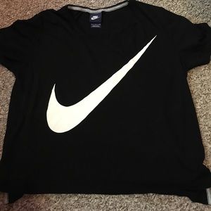 Black Nike short sleeve