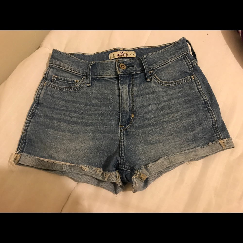 Hollister high waisted shorts