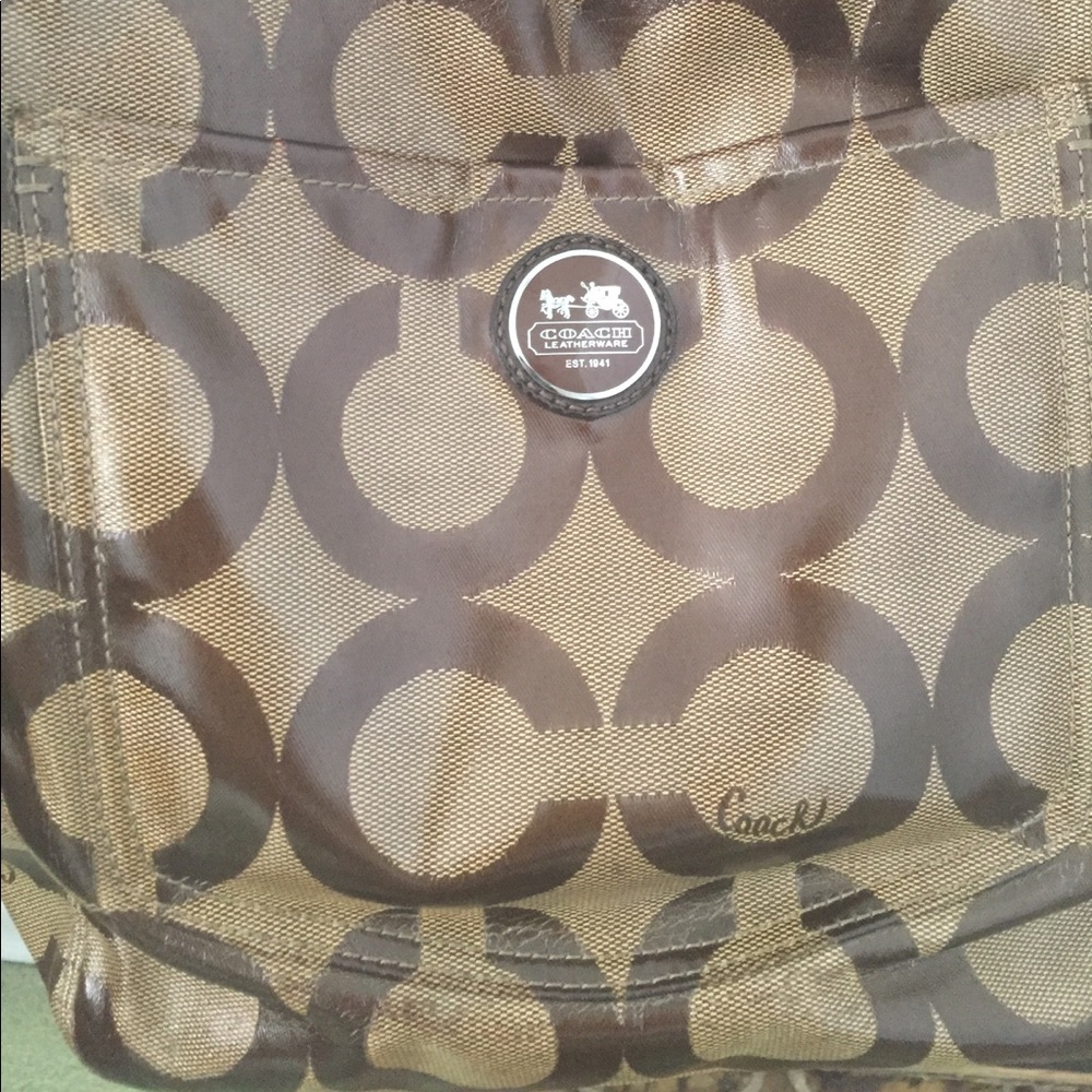 Coach Handbag - Picture 2 of 4