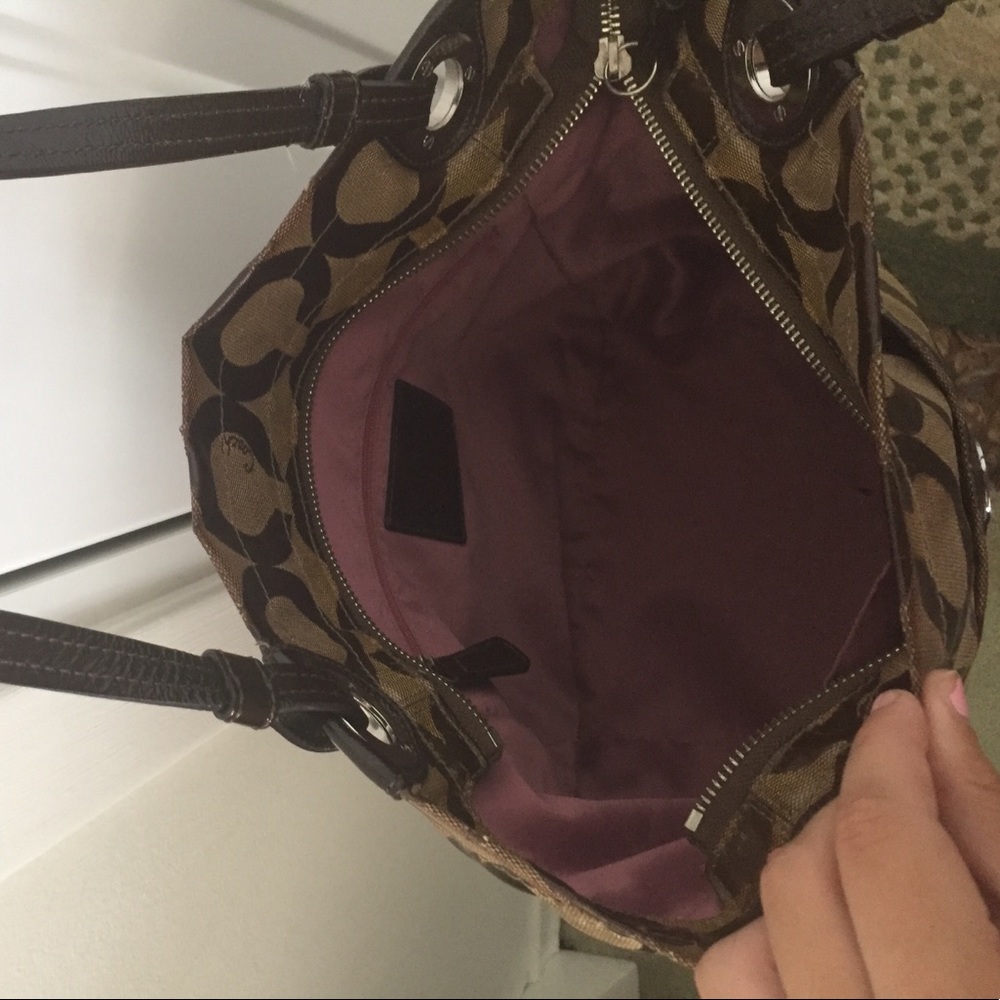 Coach Handbag - Picture 3 of 4