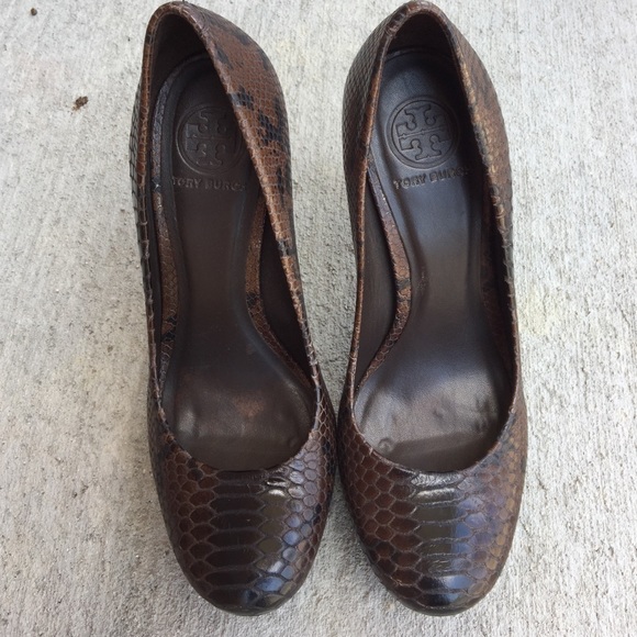 Tory Burch Shoes - Tory Butch Snake Print Heels 8.5 π Gorgeous! Tory Burch Shoes - Tory Butch Snake Print Heels 8.5 π Gorgeous!