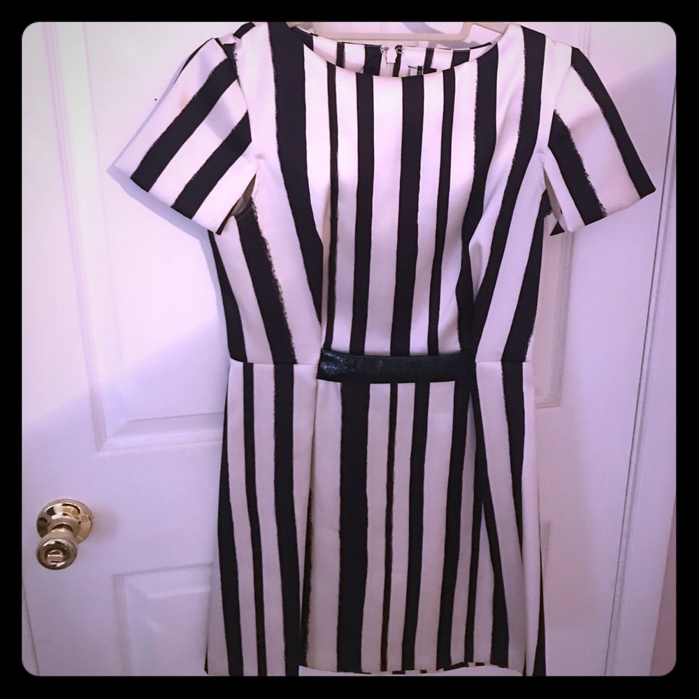 Adorable topshop dress