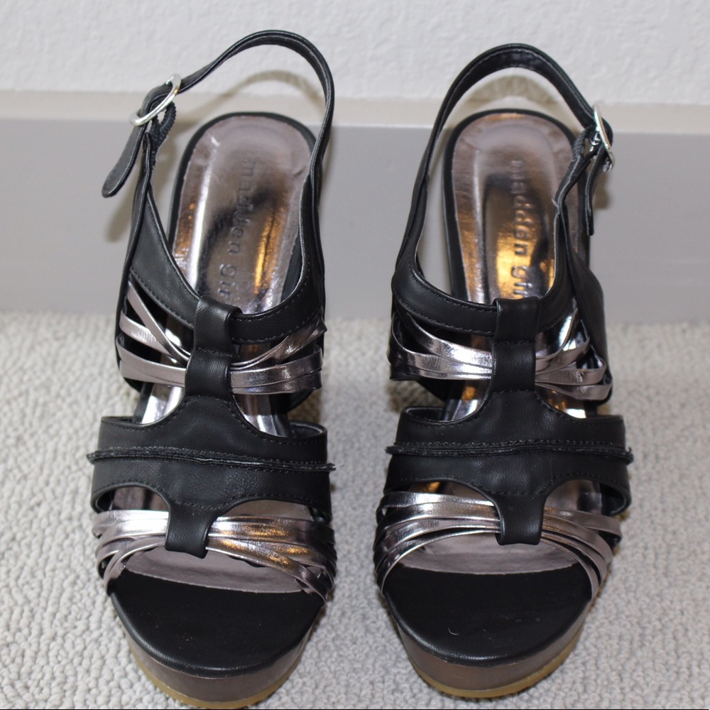 Madden Girl Wedges
