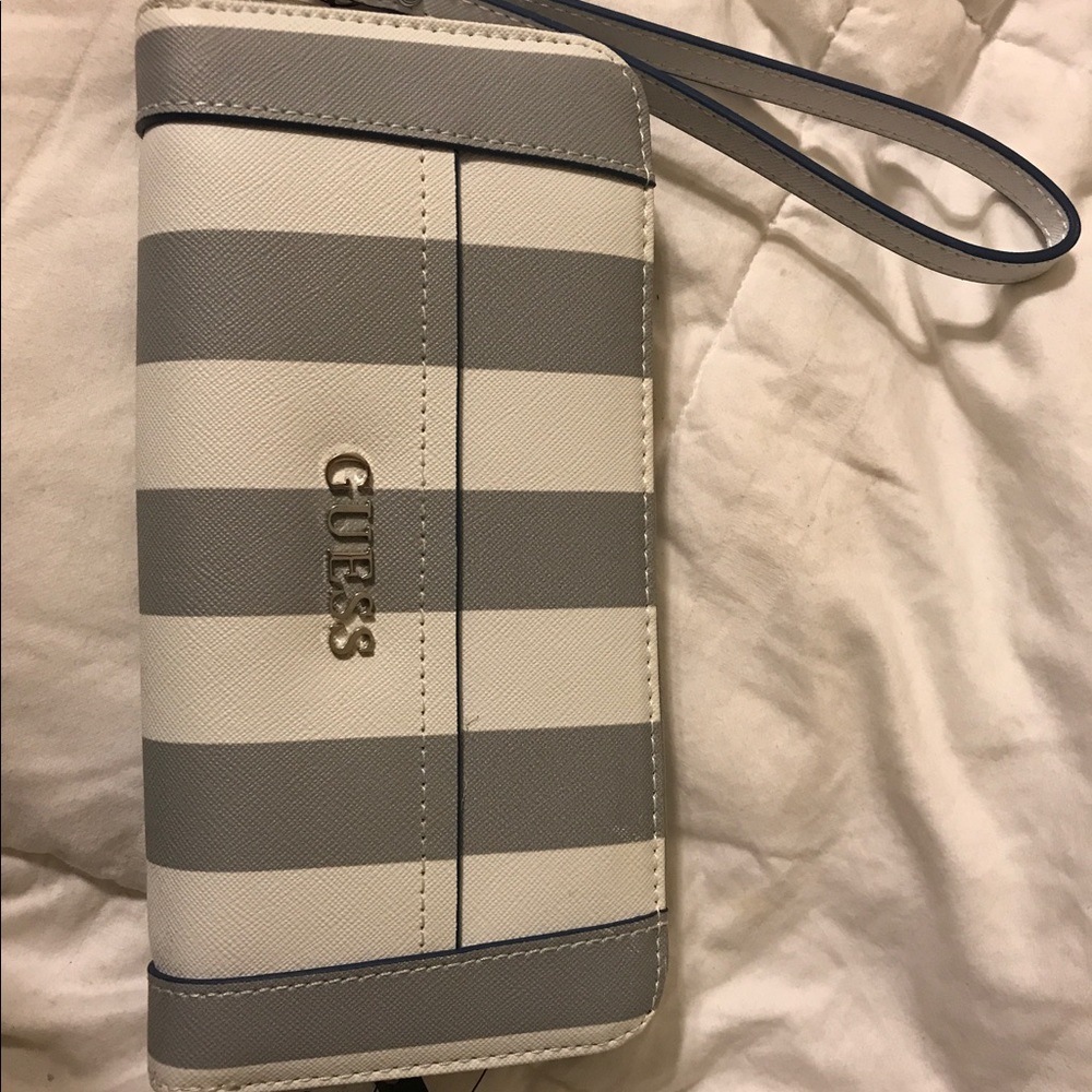 Guess wallet