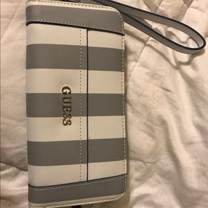Guess wallet