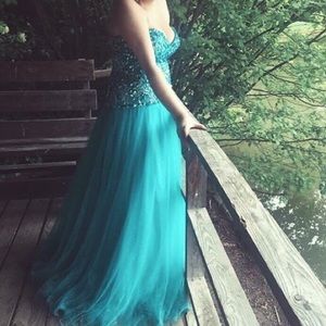 prom / pageant dress