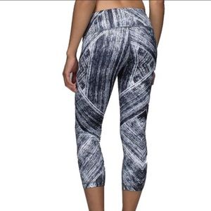 Lululemon heat wave wunderunder crop leggings