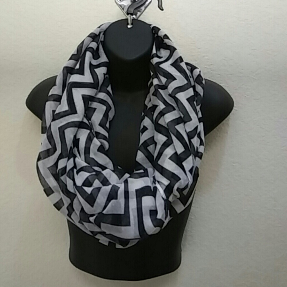 Chevron Infinity Scarf.  Black & White