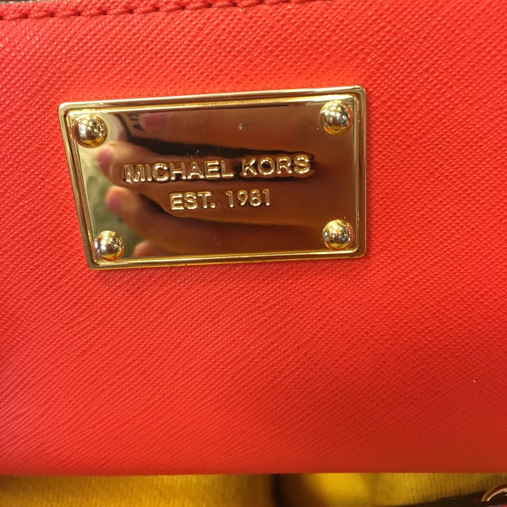 Red leather wallet - Picture 2 of 4