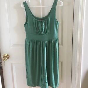 Sleeveless dress