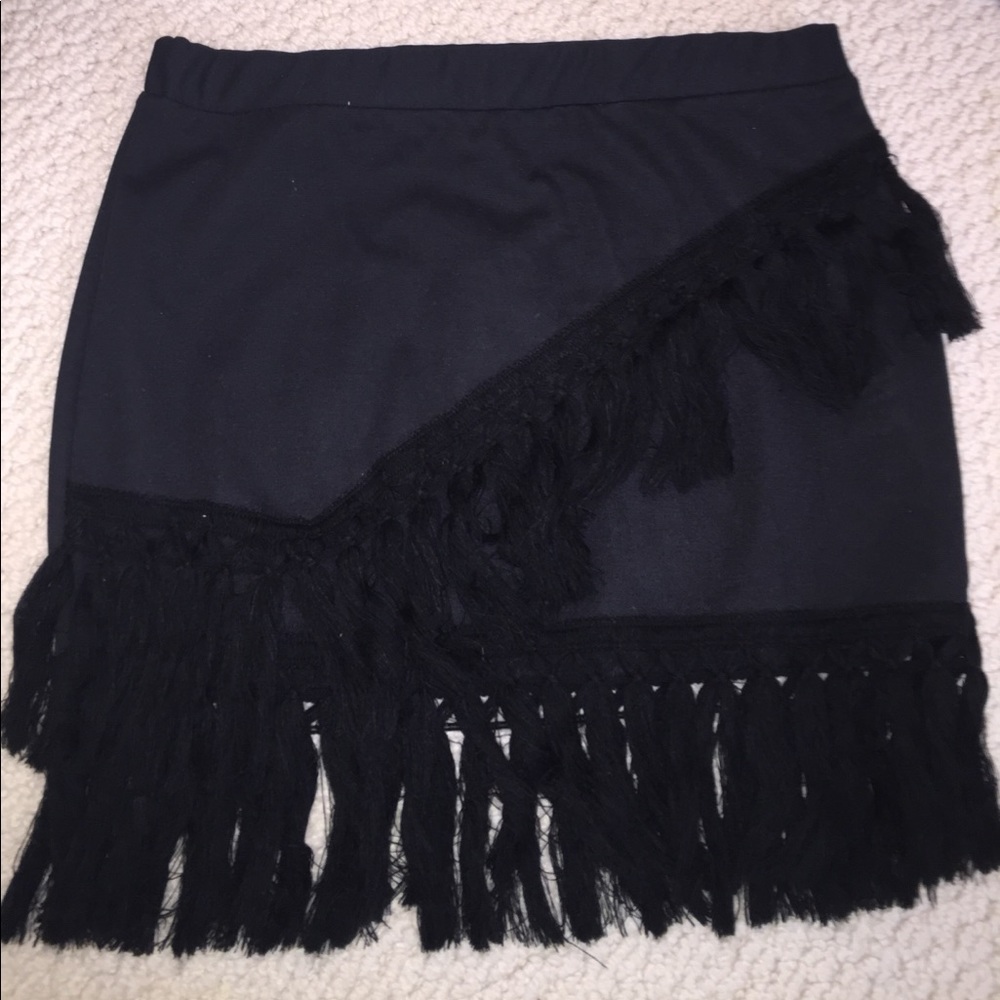 Pull&Bear NWT Skirt with Fringe Size: Small