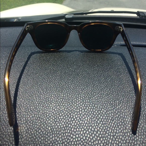 Ray-Ban Tortoise Wayfarer Sunglasses main image 4