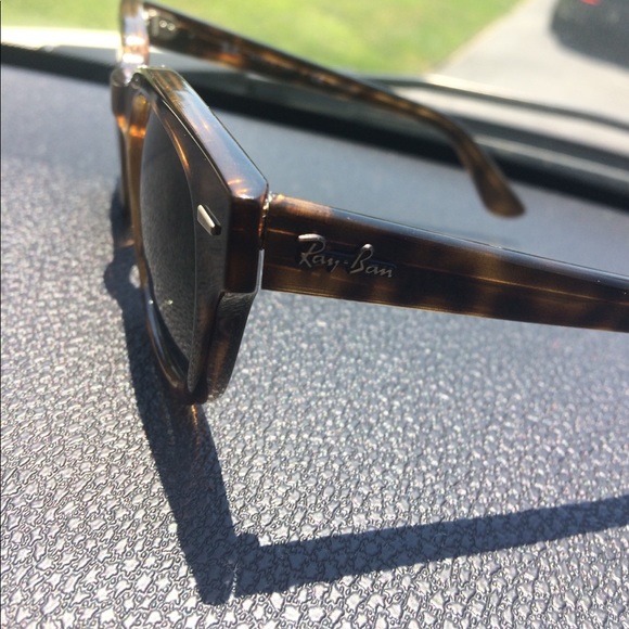Ray-Ban Tortoise Wayfarer Sunglasses main image 8