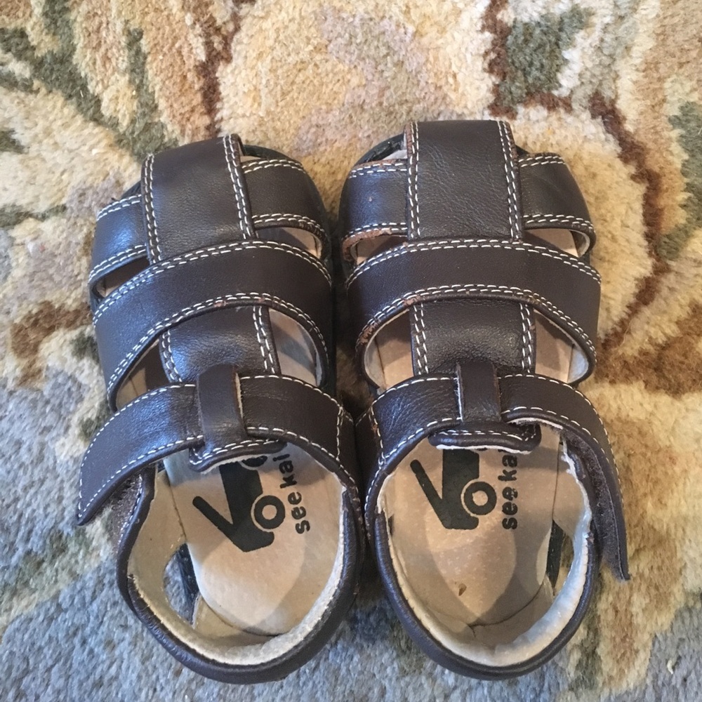 Baby boys sandals like new