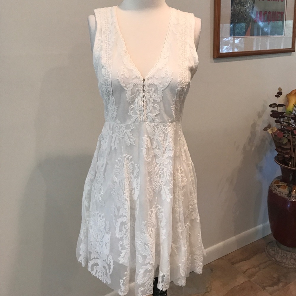 Free People white lace flowy dress beach - Picture 3 of 5