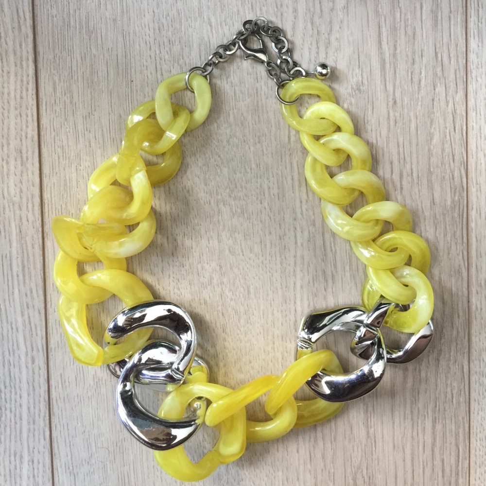 Yellow & Silver Necklace (Costume Jewelry)