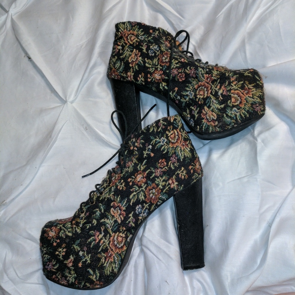 Tapestry Jeffrey Campbell Lita