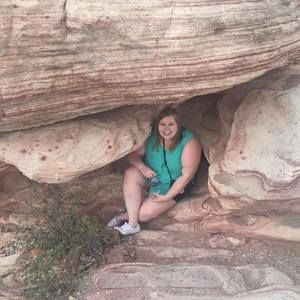 Meet your Posher, Danielle