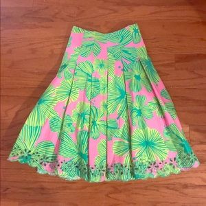 Lilly Pulitzer fitted full skirt 💚💗 beautiful!
