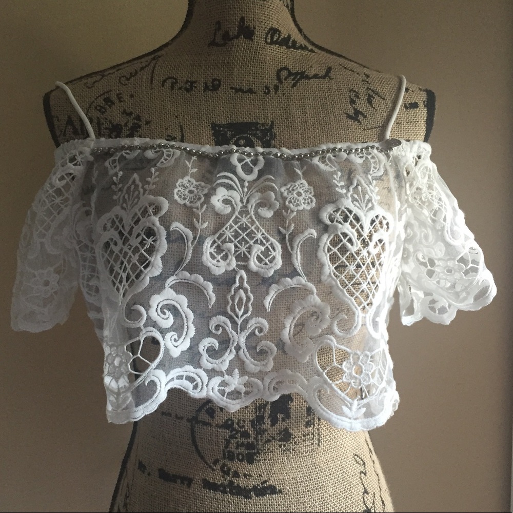 Marianna Scalloped Lace Crop Top
