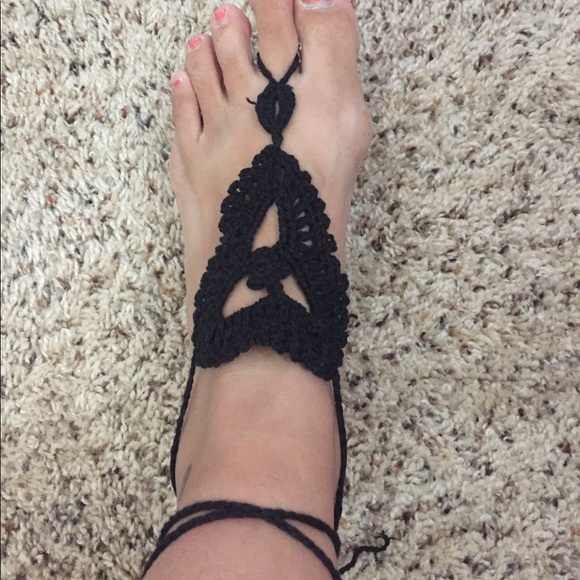 🌼Black Crochet Ankle/Toe Footless Sandal - Picture 3 of 6