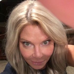 Meet your Posher, Allyson