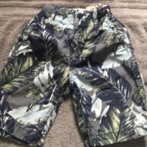 5 pairs of boys shorts. Pet free/smoke free home!