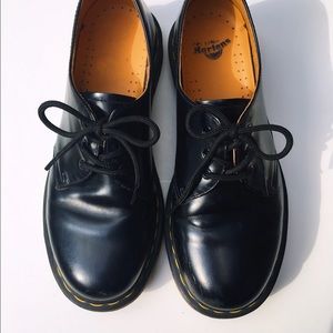 Dr Martens Black Shoes ⭐️