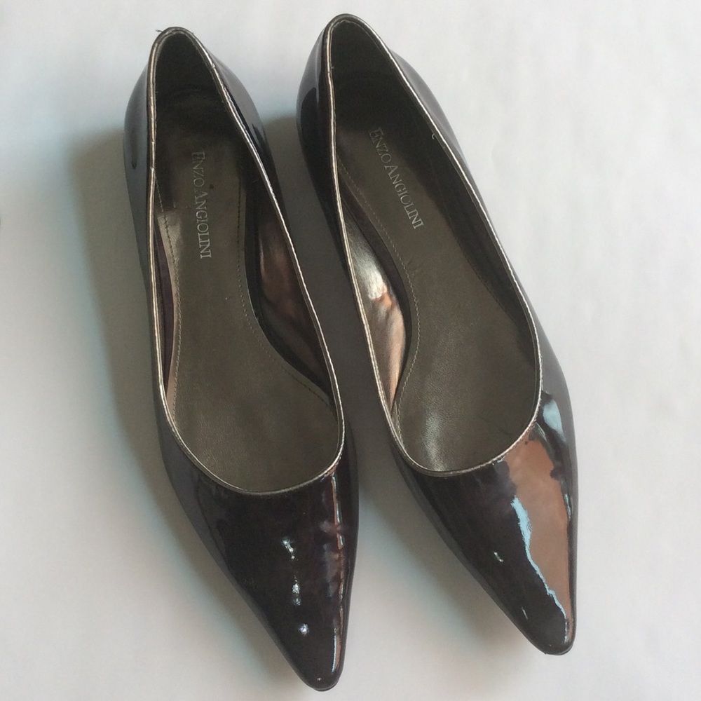 pointy shoes