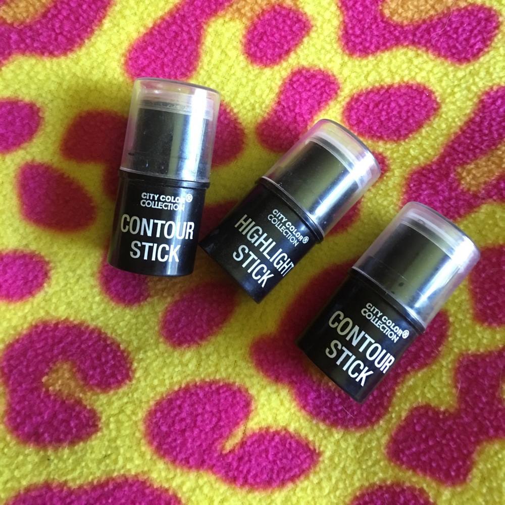 Contour and highlighting sticks