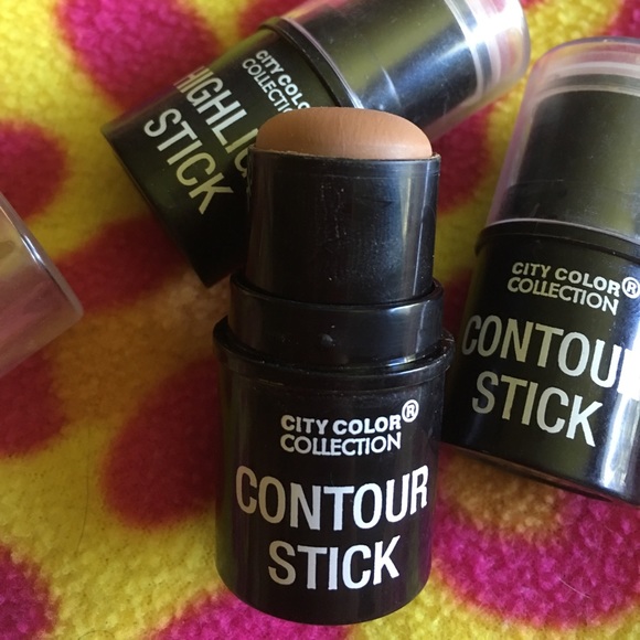 Contour and highlighting sticks - Picture 2 of 4