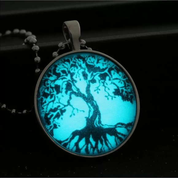 2/$15 Games of Thrones Fans Glow in  Dark (O17) - Picture 3 of 5