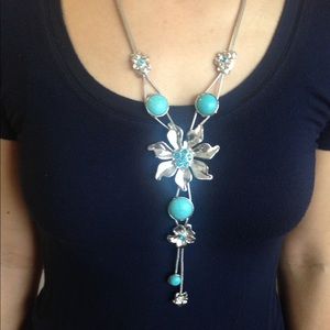 📍SOLD📍Fashion Flower Turquoise Necklace Pendant Jewelry