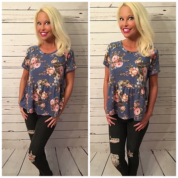 Darling and so soft Indigo floral top! SALE! - Picture 2 of 3
