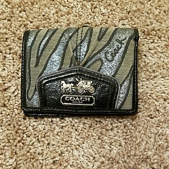 Coach wallet - Picture 1 of 3