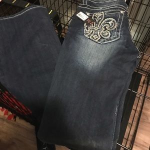 Miss Me jeans inseam 32!