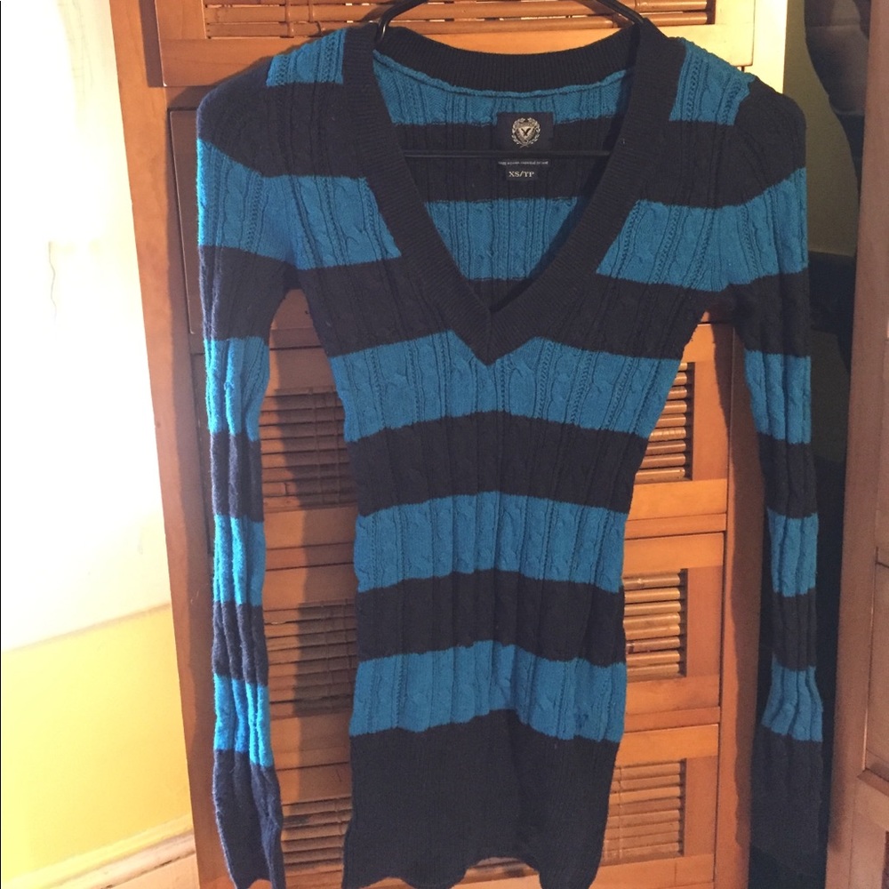 American Eagle Sweater
